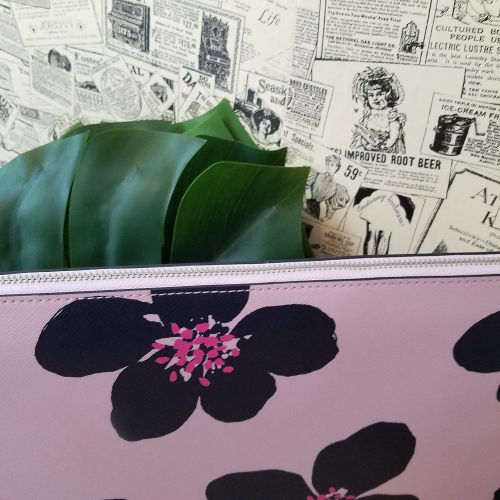 Kate Spade Cameron Grand FLora Laptop Case - Picture 6 of 9